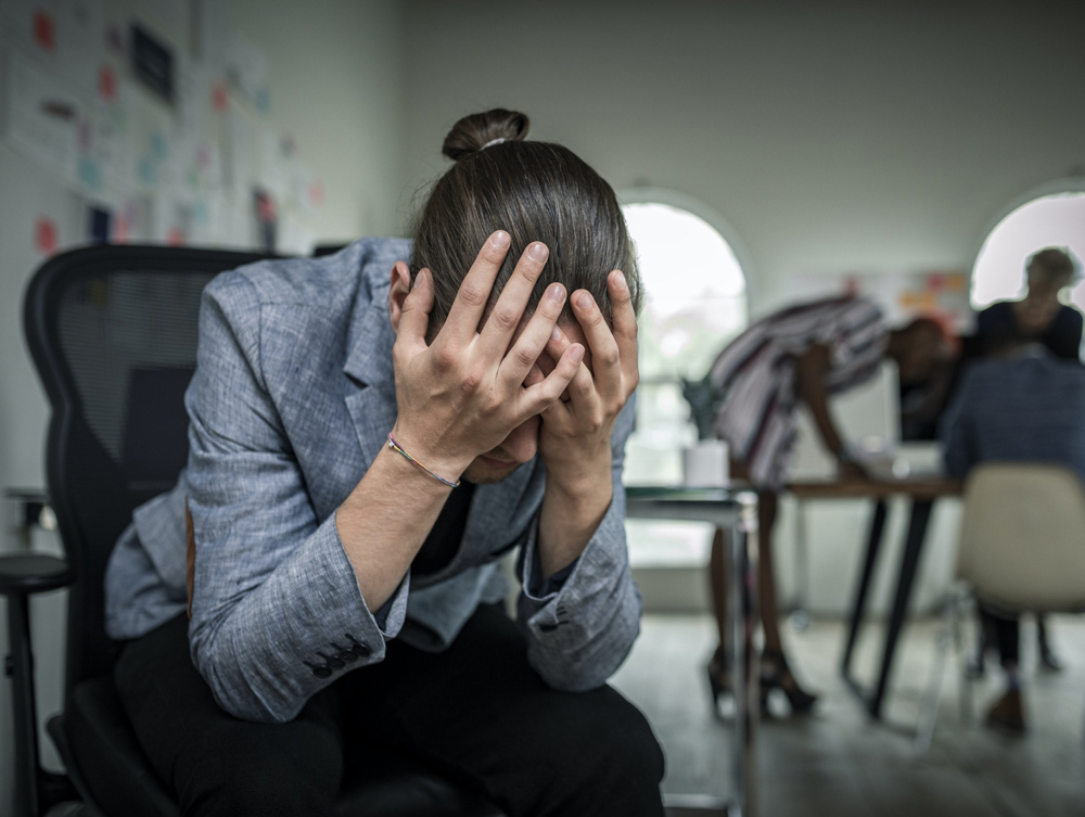 Экстремальная психология: динамика психологических реакций в условиях экстремальных ситуаций — от шока до восстановления и посттравматического роста Экстремальная психология: динамика психологических реакций в условиях экстремальных ситуаций — от шока до восстановления и посттравматического роста